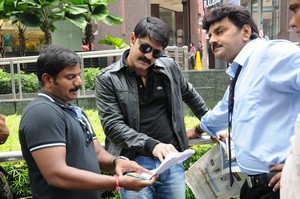 Veediki Dookudekkuva Movie Working Stills